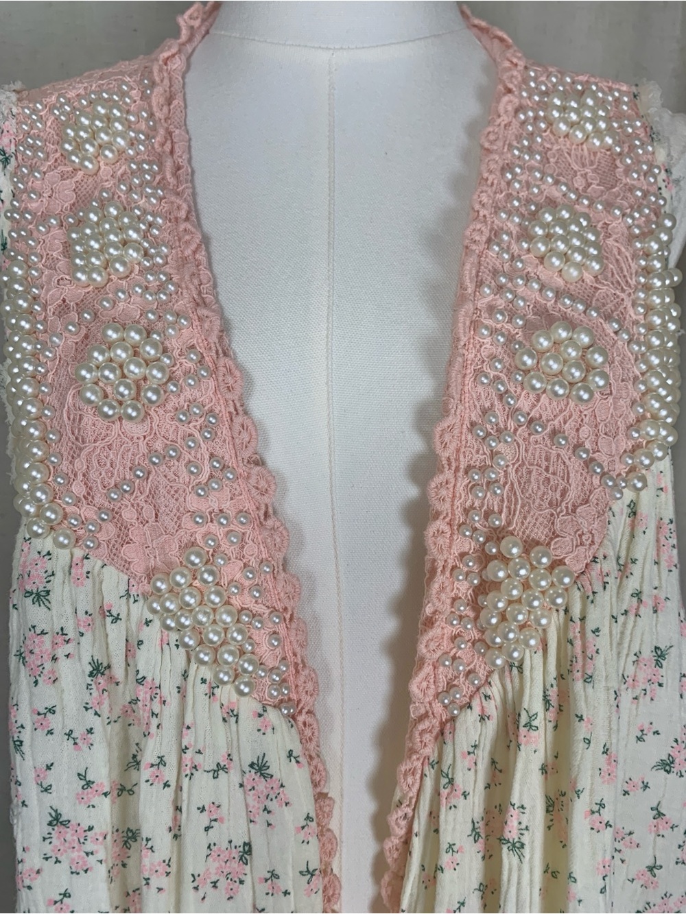 POL Embellished Floral Lace Kimono Vest | S | Free People Inspired Boho Layer